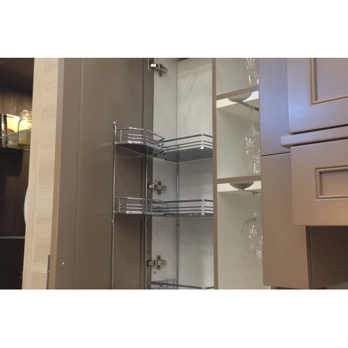 Door storage tray