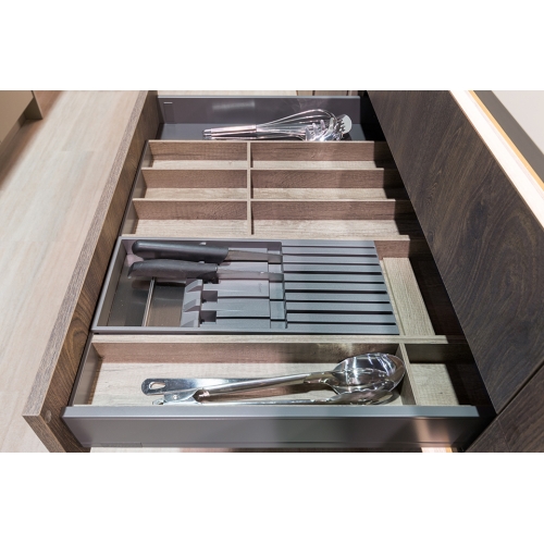 Cutlery divider